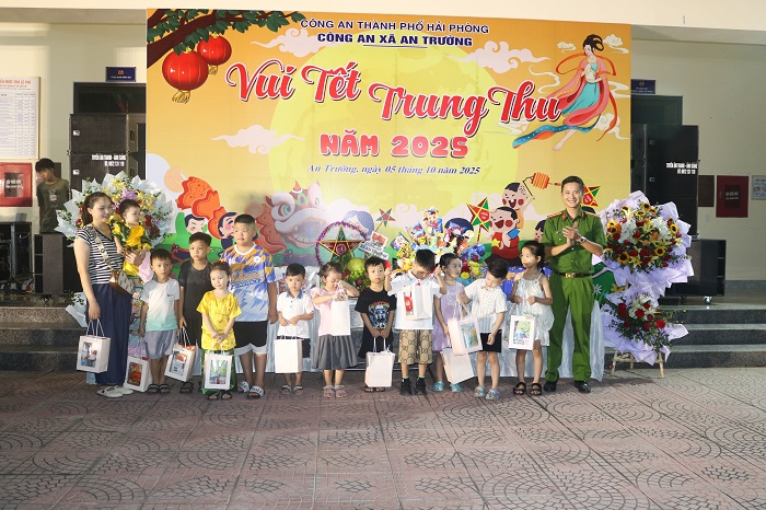 Công an xã An Trường: Vui Tết Trung thu cho con em cán bộ, chiến sĩ